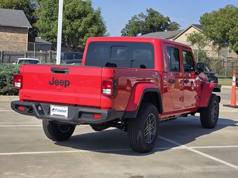 New 2025 Jeep Gladiator Sport image 4