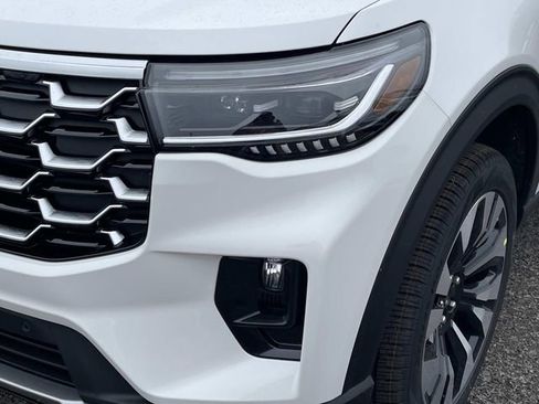 New 2026 Ford Explorer Platinum AWD/4WD image 9