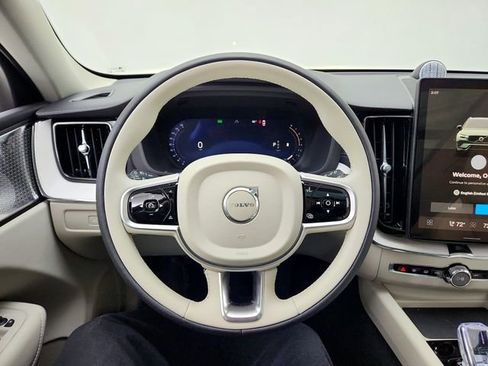 New 2026 Volvo XC60 B5 Ultra w/ Climate Package image 21