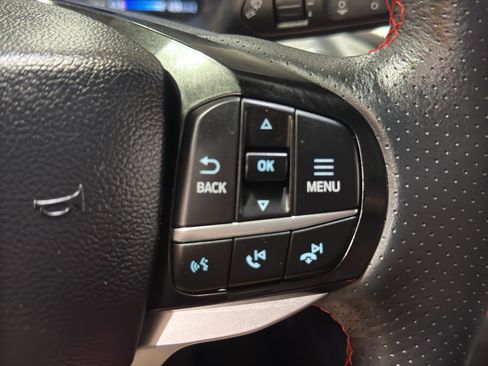 Used 2025 Ford Explorer ST-Line w/ ST-Line Street Pack AWD/4WD image 30