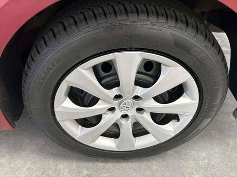Certified 2025 Toyota Corolla LE w/ Convenience Package FWD image 8