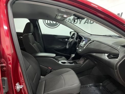 Used 2021 Chevrolet Malibu RS image 30