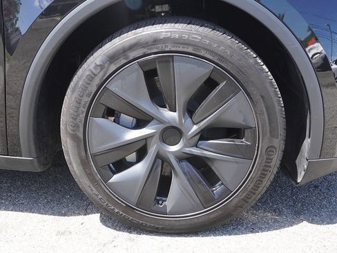 Used 2026 Tesla Model Y Long Range AWD/4WD image 23