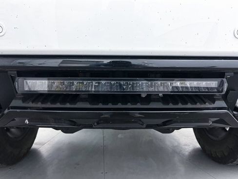 Used 2020 GMC Sierra 3500 AT4 image 5