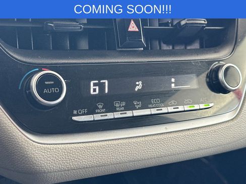 Used 2020 Toyota Corolla LE image 20