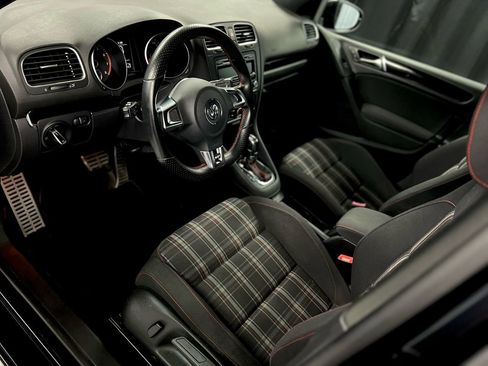 Used 2012 Volkswagen Golf 4-Door image 16