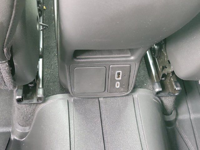 Certified 2024 Buick Encore GX Preferred AWD/4WD image 26