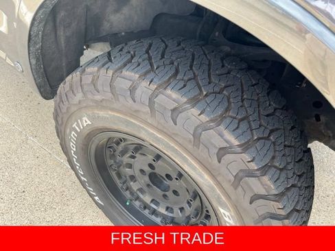 Used 2019 Ford F150 Platinum w/ Equipment Group 701A Luxury AWD/4WD image 9