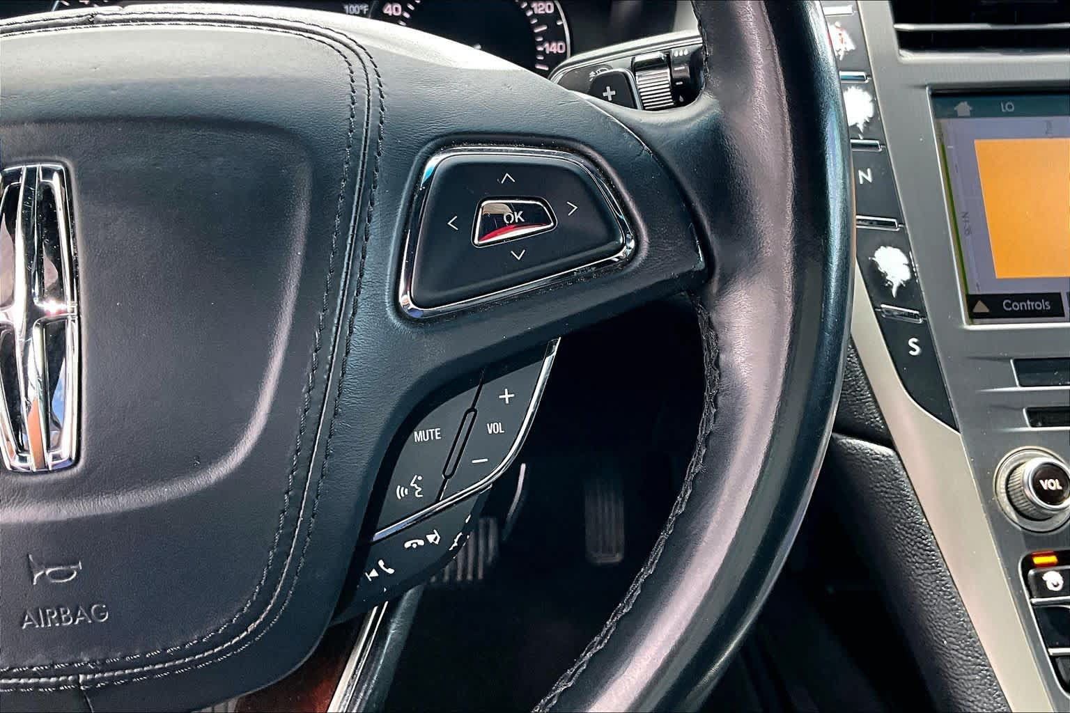 Used 2017 Lincoln MKZ Reserve FWD image 25