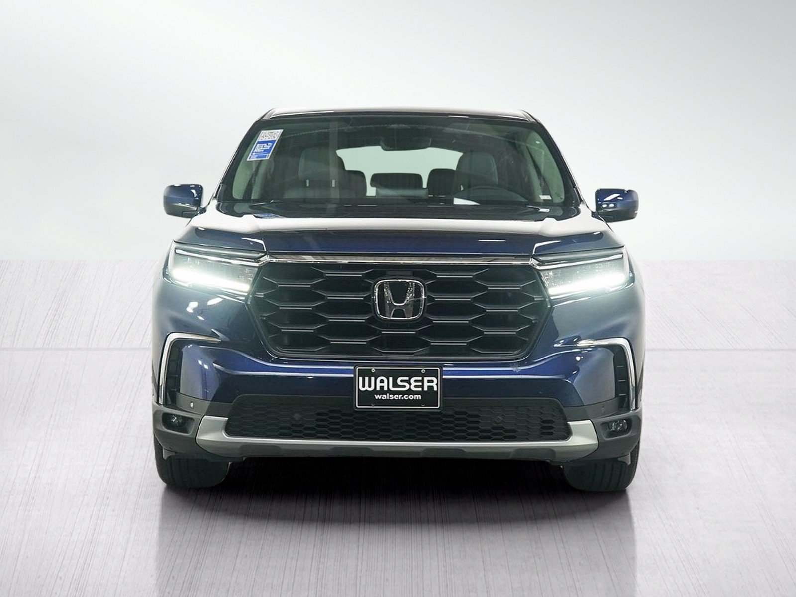 Used 2025 Honda Pilot EX-L image 8