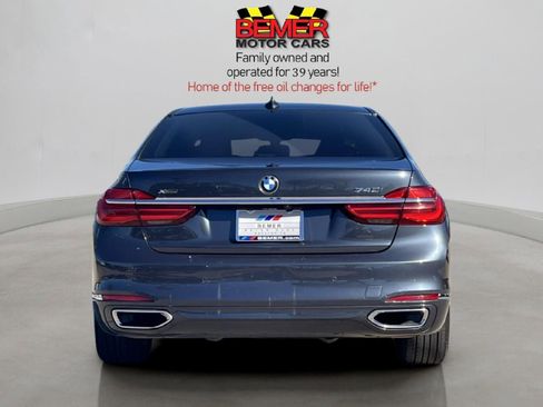 Used 2019 BMW 740i xDrive image 4