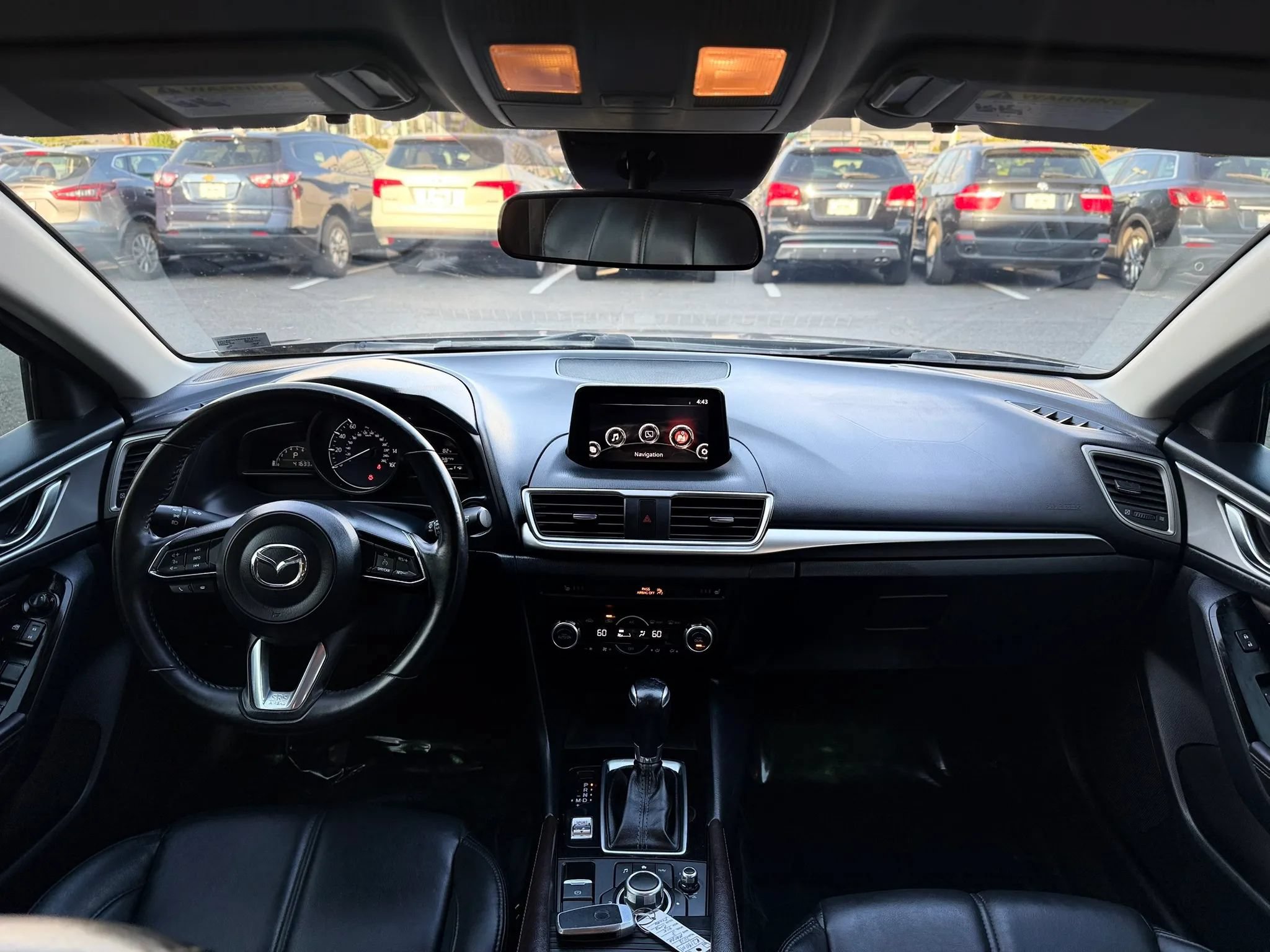 Used 2018 MAZDA MAZDA3 Touring FWD image 11