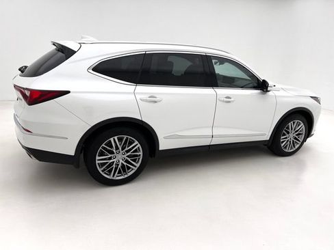 Used 2023 Acura MDX SH-AWD w/ Advance Package image 6