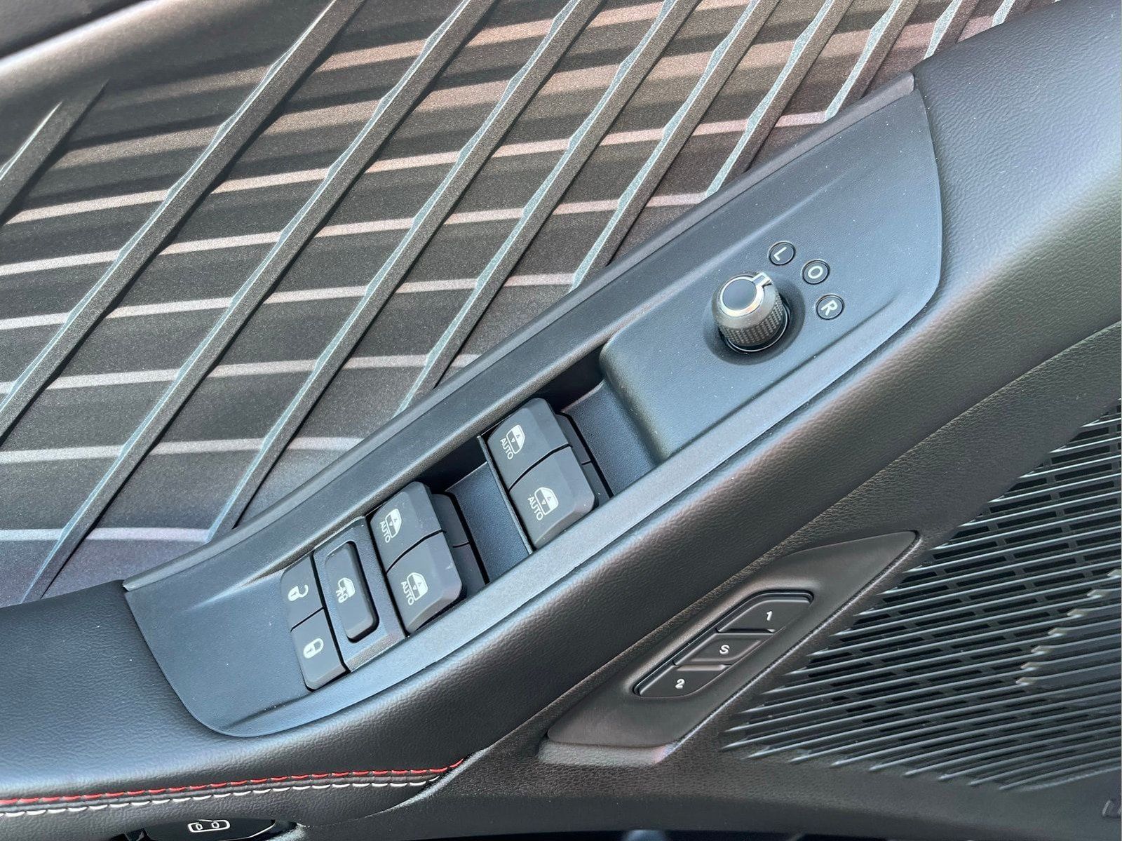 New 2026 Dodge Charger R/T AWD/4WD image 9