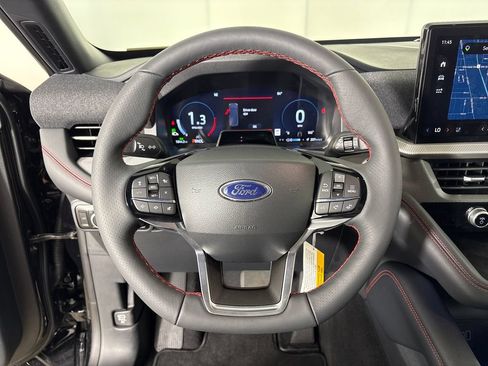 New 2026 Ford Explorer ST-Line w/ ST-Line Street Pack RWD image 16