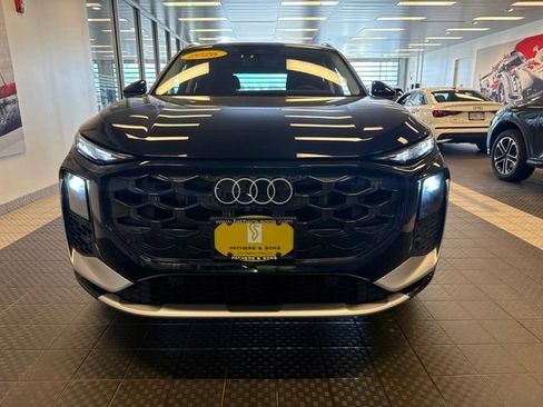 Used 2026 Audi Q3 quattro 2.0T AWD/4WD image 2