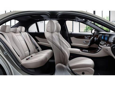 Certified 2022 Mercedes-Benz E 350 4MATIC Sedan image 6