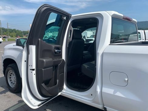 Used 2020 Chevrolet Silverado 1500 W/T w/ WT Safety Package AWD/4WD image 24
