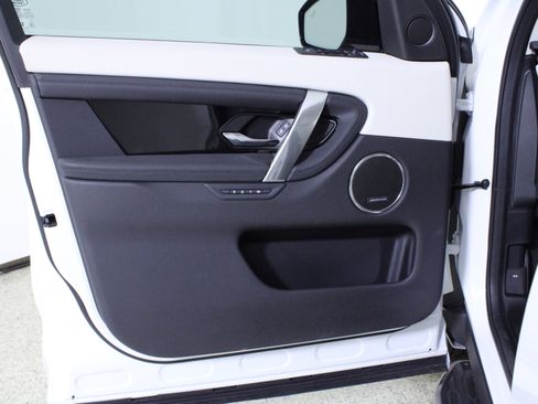 Used 2025 Land Rover Discovery Sport S AWD/4WD image 19