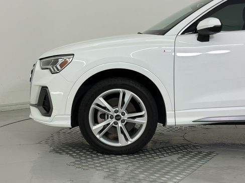 Used 2024 Audi Q3 2.0T Premium w/ Convenience Package AWD/4WD image 23