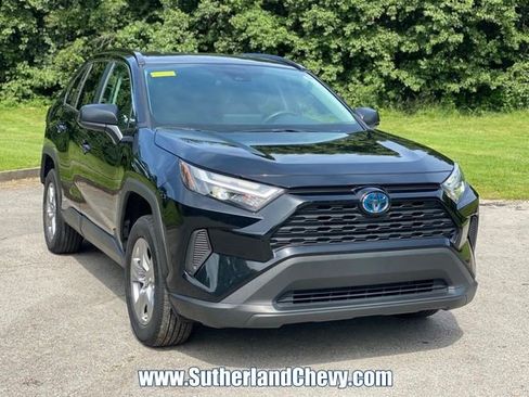 Used 2024 Toyota RAV4 LE AWD/4WD image 1