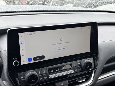 Certified 2025 Toyota Grand Highlander AWD image 8