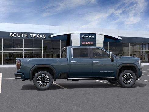 New 2026 GMC Sierra 2500 Denali Ultimate AWD/4WD image 5