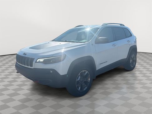 Used 2019 Jeep Cherokee Trailhawk w/ Cold Weather Group AWD/4WD image 23