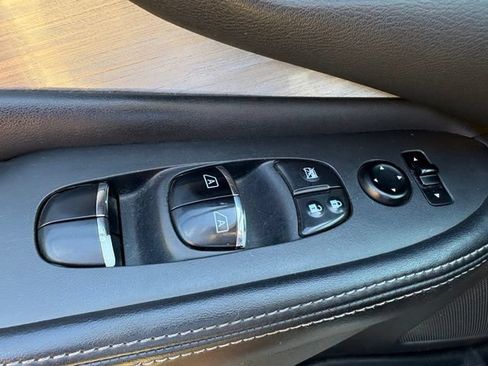 Used 2015 Nissan Murano SL w/ SL Technology Package AWD/4WD image 15