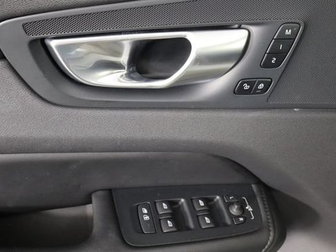 Used 2024 Volvo XC60 B5 Plus AWD/4WD image 18