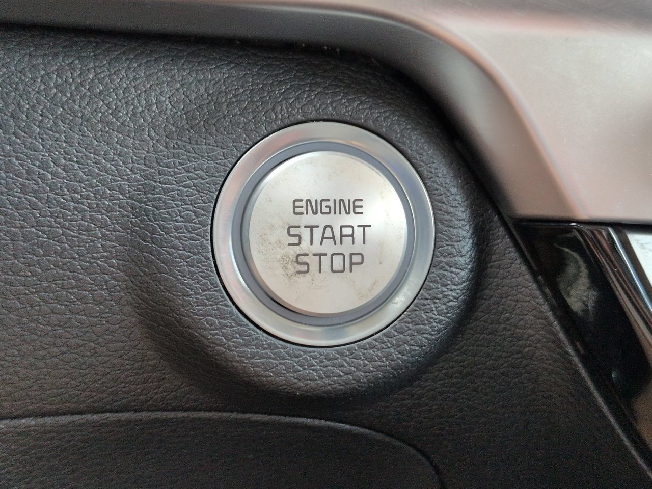 Used 2024 Kia Telluride S w/ S Sunroof Package FWD image 28