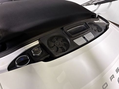 Certified 2014 Porsche 911 Carrera RWD image 26