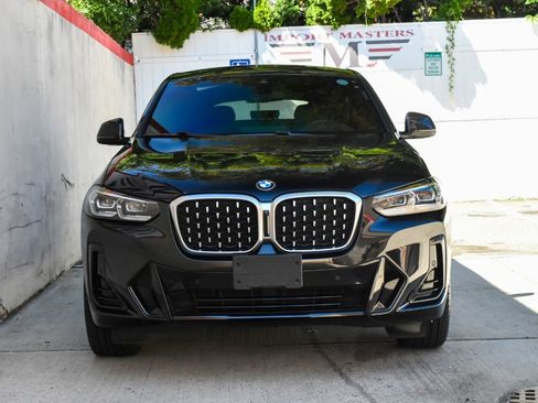 Used 2022 BMW X4 xDrive30i w/ M Sport Package 2 AWD/4WD image 10