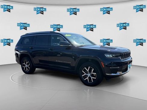 Used 2023 Jeep Grand Cherokee L Limited AWD/4WD image 8