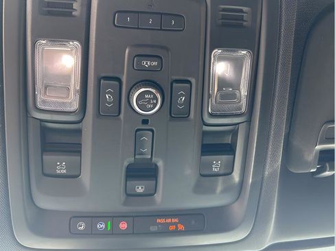 Used 2024 Chevrolet Tahoe Premier w/ Premium Package 2 AWD/4WD image 13