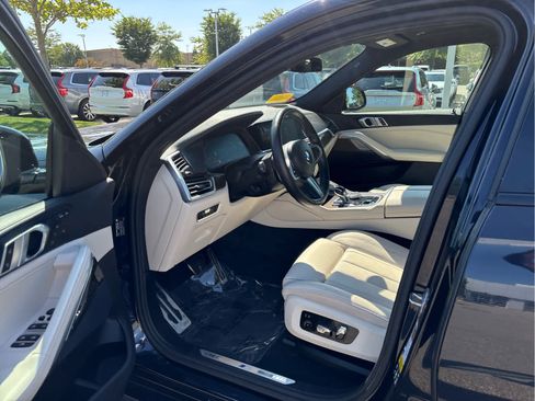 Used 2022 BMW X6 xDrive40i w/ M Sport Package AWD/4WD image 54