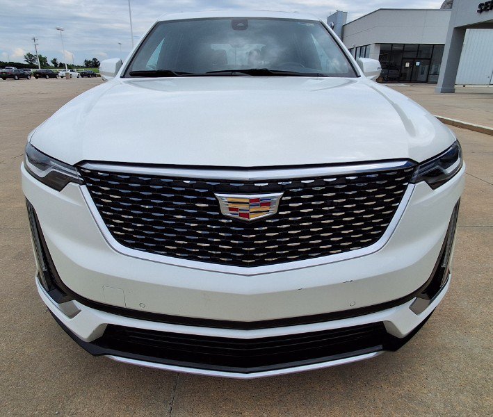 Used 2021 Cadillac XT6 Premium Luxury FWD image 3