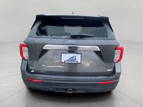 Used 2020 Ford Explorer XLT w/ Comfort Package image 6