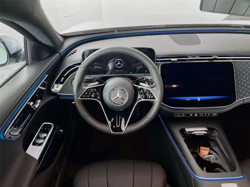 New 2026 Mercedes-Benz E 350 4MATIC Sedan image 23