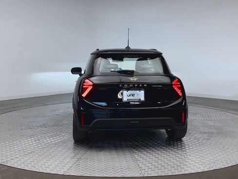 New 2026 MINI Cooper 2-Door Hardtop FWD image 7