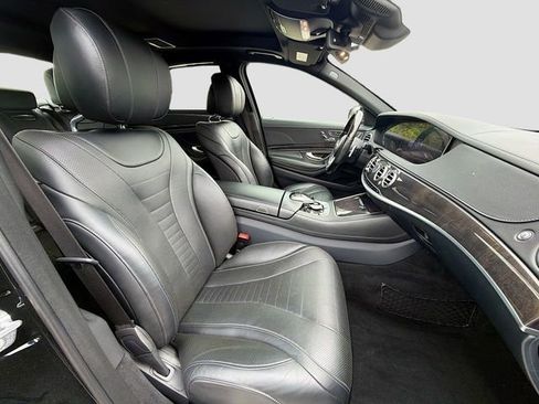 Used 2018 Mercedes-Benz S 560 4MATIC Sedan image 15
