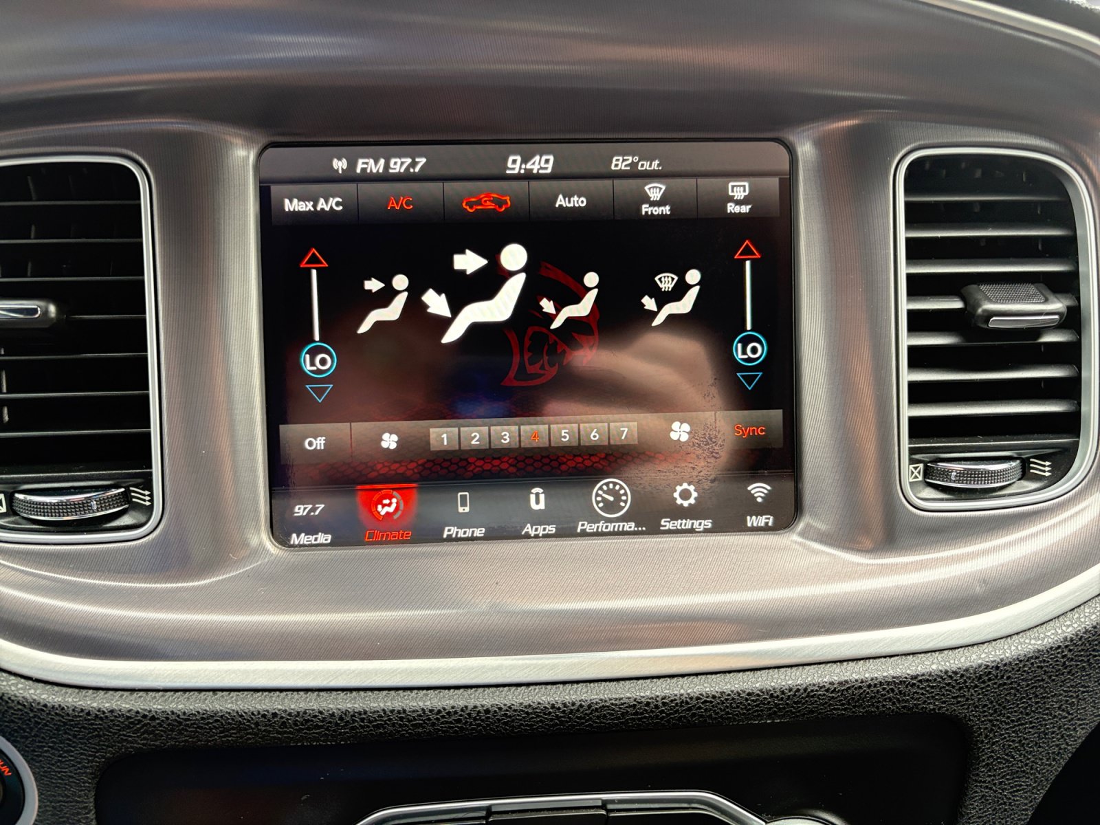 Certified 2020 Dodge Charger R/T RWD image 17