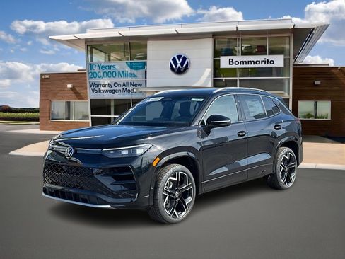 New 2026 Volkswagen Tiguan SEL R-Line image 1