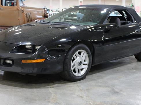 Used 1995 Chevrolet Camaro Z28 RWD image 22