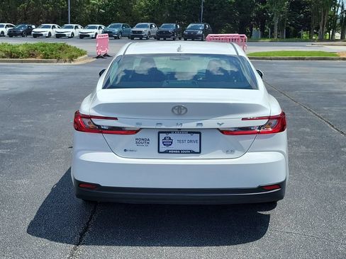 Used 2025 Toyota Camry LE FWD image 6