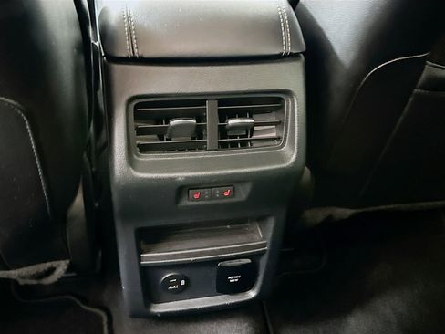 Used 2022 Ford Edge Titanium w/ Equipment Group 301A AWD/4WD image 25