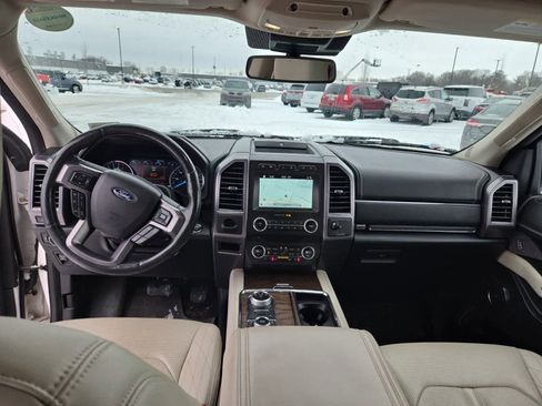 Used 2018 Ford Expedition Platinum image 8