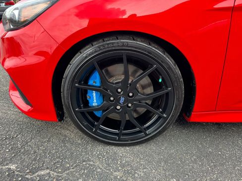 Used 2018 Ford Focus RS image 5