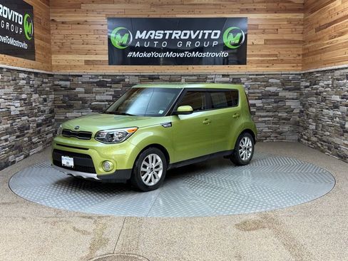 Used 2018 Kia Soul + FWD image 5