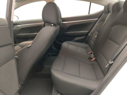 Used 2019 Hyundai Elantra SE w/ Cargo Package image 18